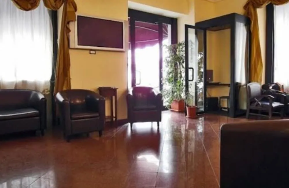 Hotel California Rome 3*,